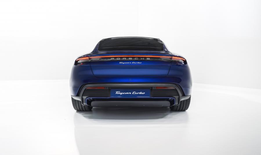  Porsche Taycan Turbo 2019 года  (WW) (фото 7 из 43)